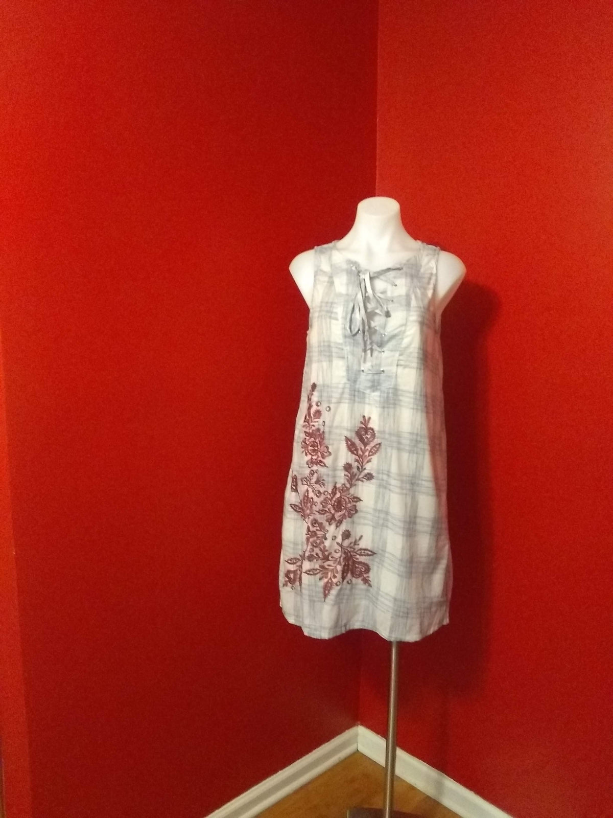 Dress image 0