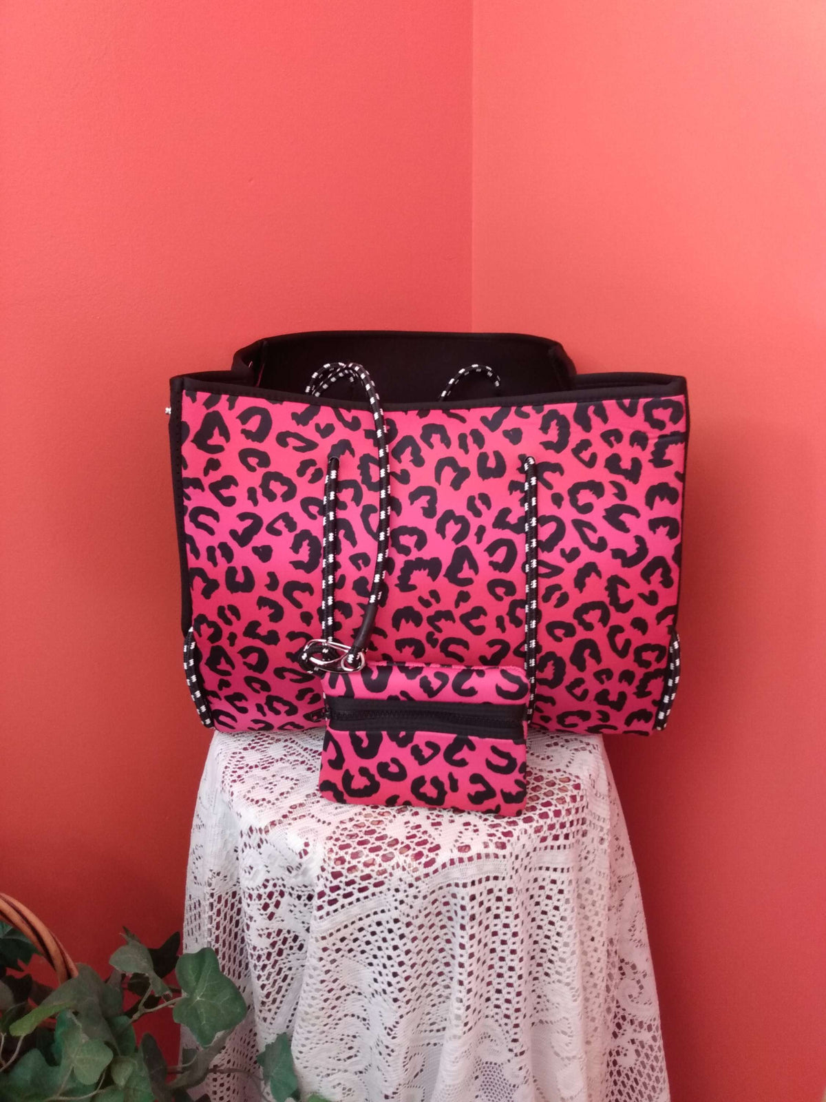 Neoprene Beach Bags  image 0