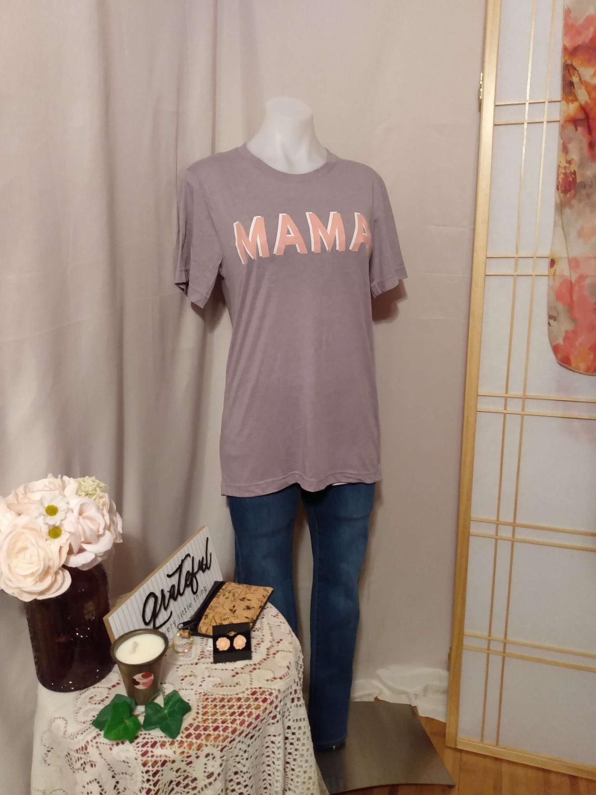 MAMA Graphic T- Shirt image 0