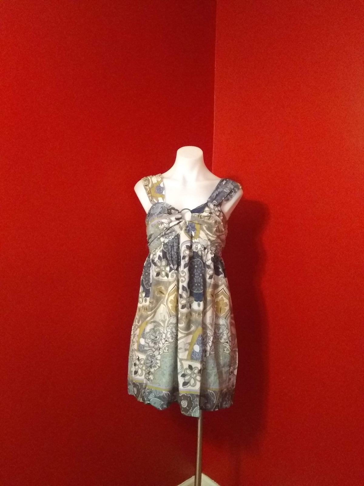 Dress image 0