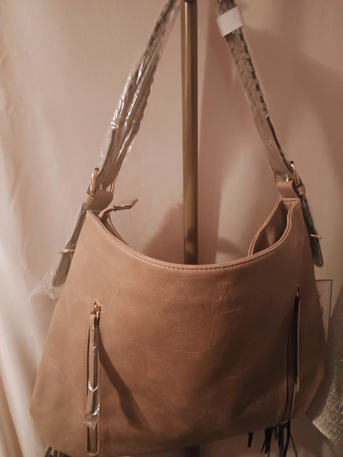 Sav Distress Hobo Bag with Fringe M2350